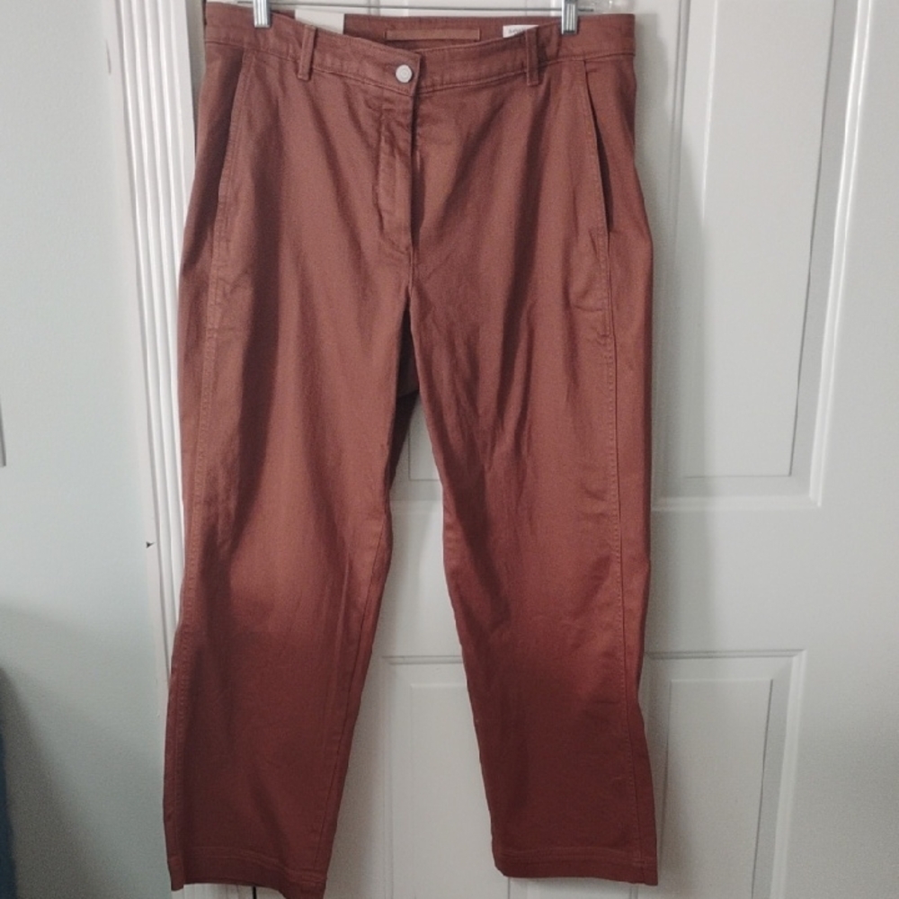 NWT Banana Republic Straight Fit Weekender Brown 🤎 Jeans.